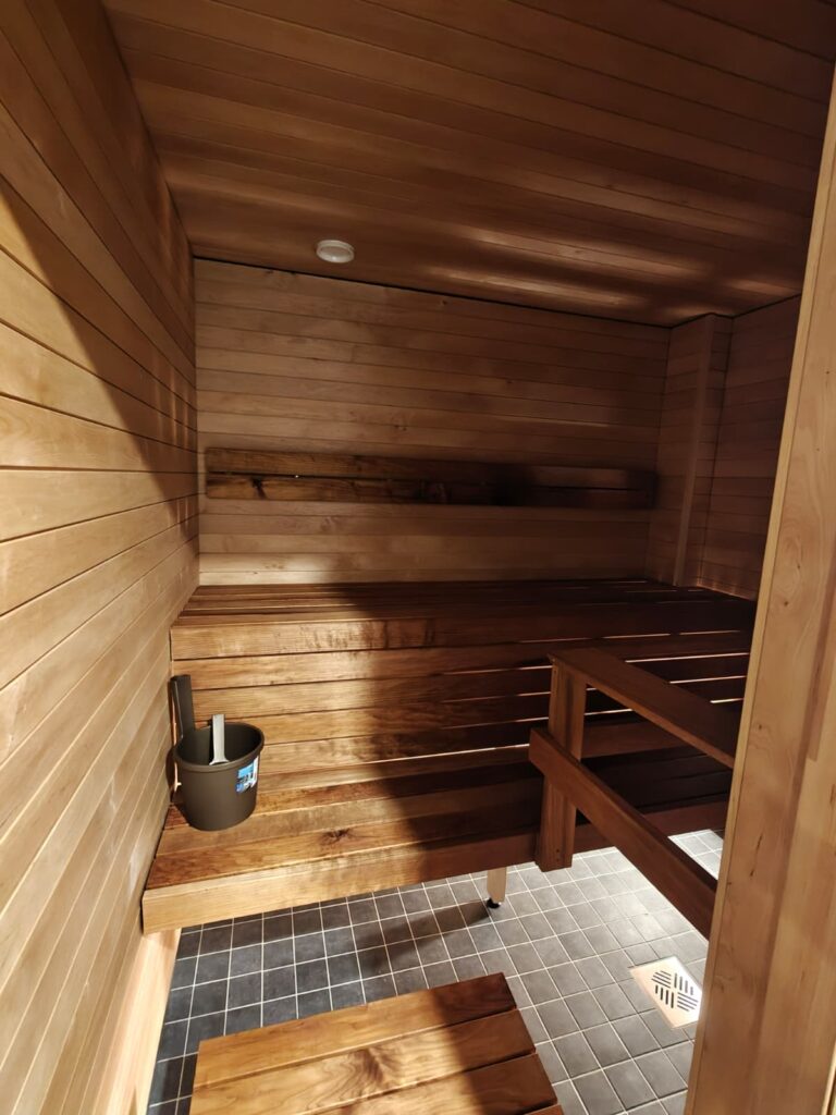 Fressi_24h_Kuntosali_Oulu_Mäkelininkatu_2