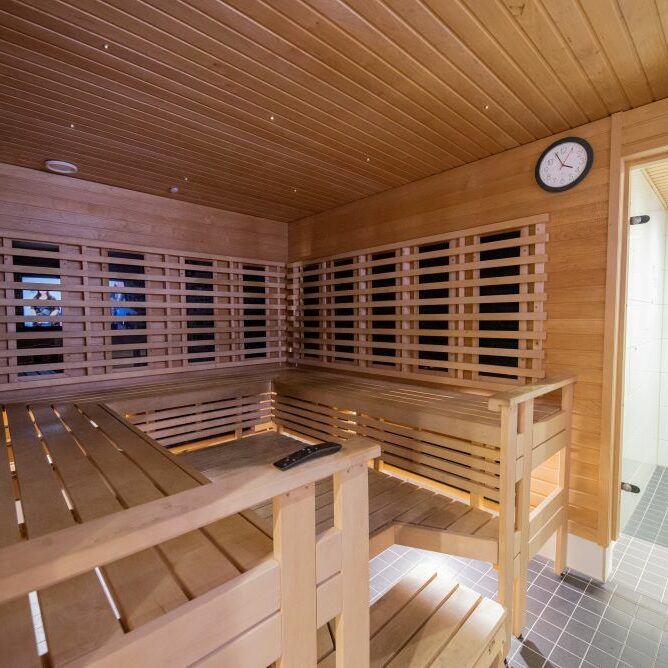 kuntosali_vantaa_fressi_myyrmaki_sauna